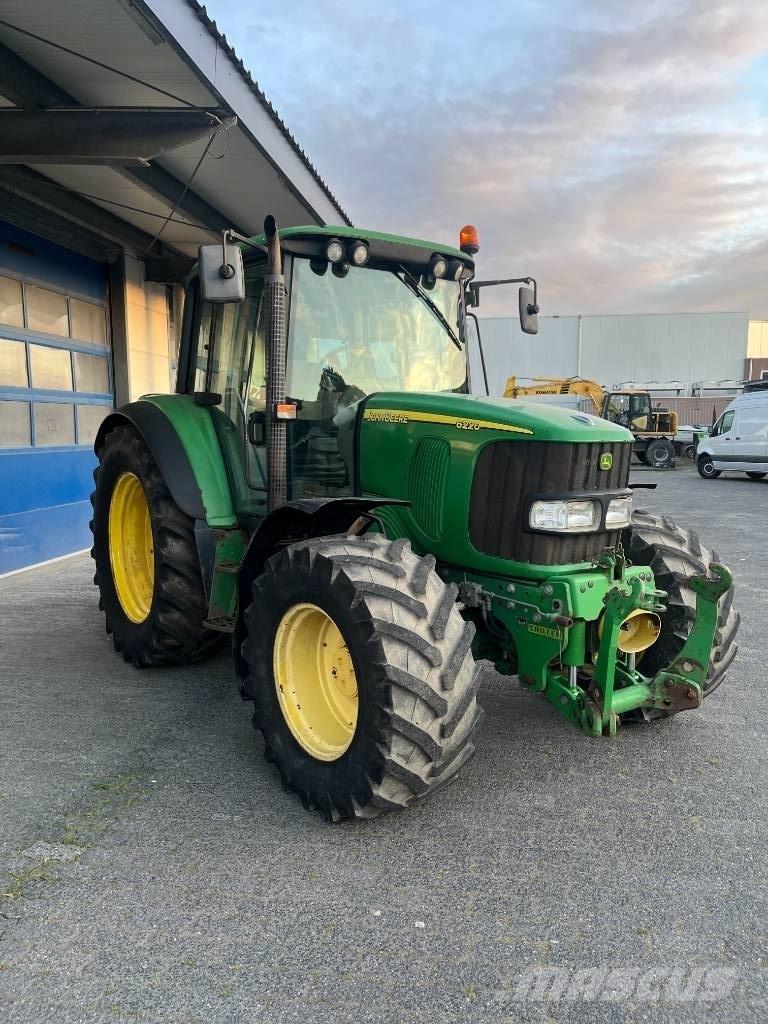 John Deere 6220 Traktorok