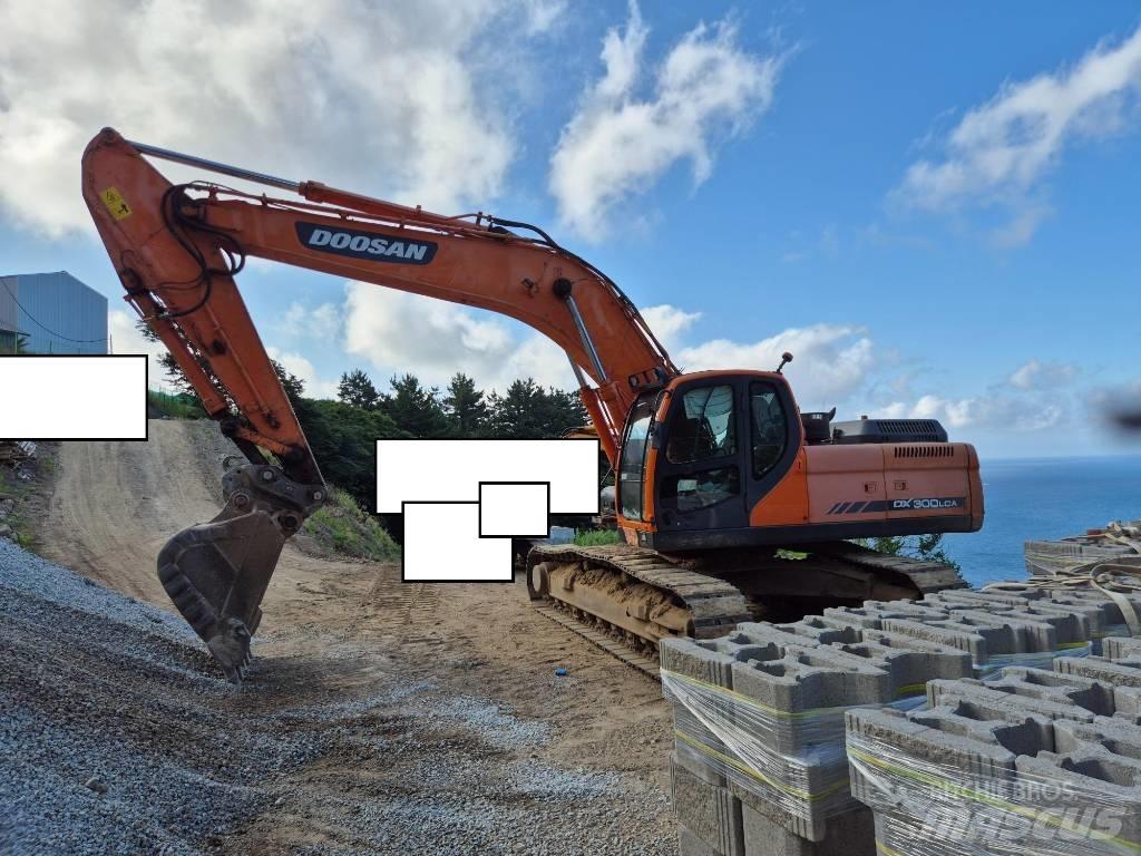 Doosan DX 300 LCA Lánctalpas kotrók