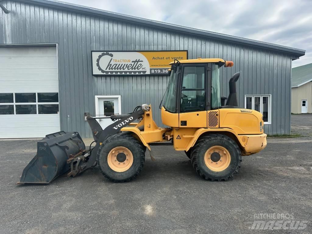 Volvo L 35 G Gumikerekes homlokrakodók