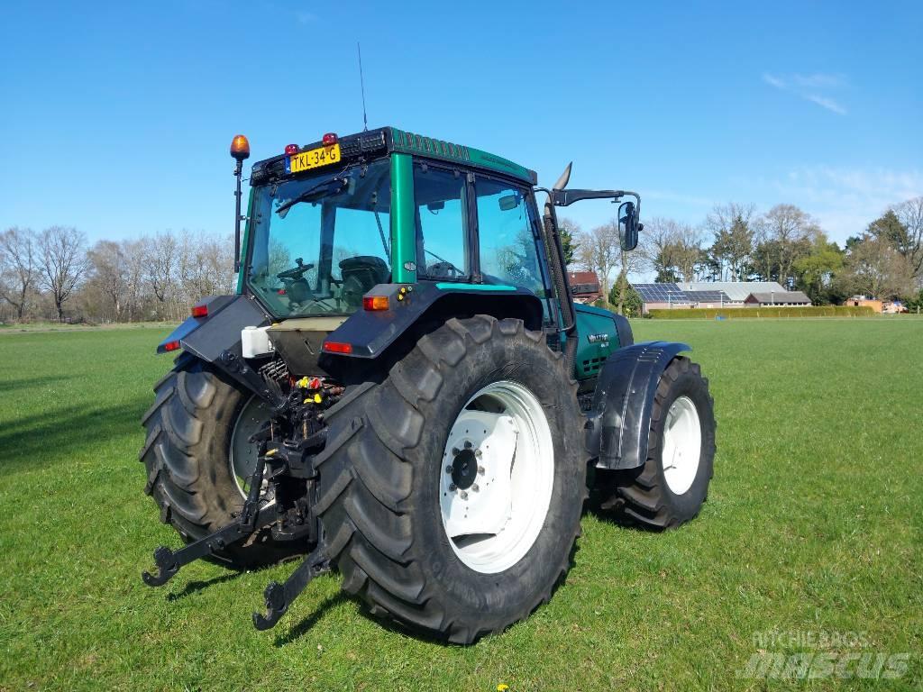 Valtra 6650 TwinTrac Traktorok