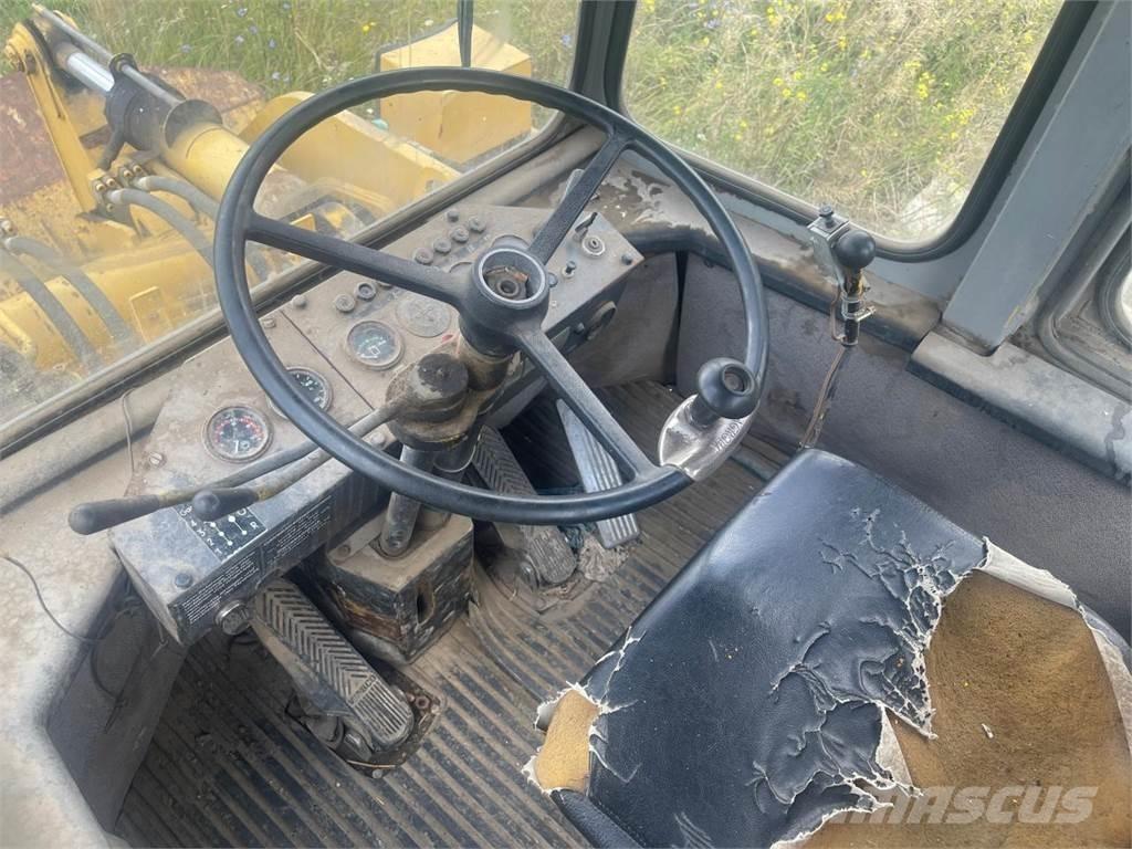 Faun 1300 C Gumikerekes homlokrakodók