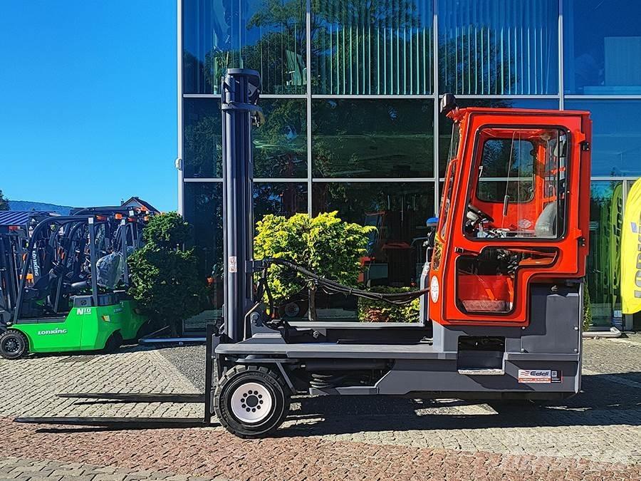 Combilift C5000XL Tolóoszlopos négyutas targonca