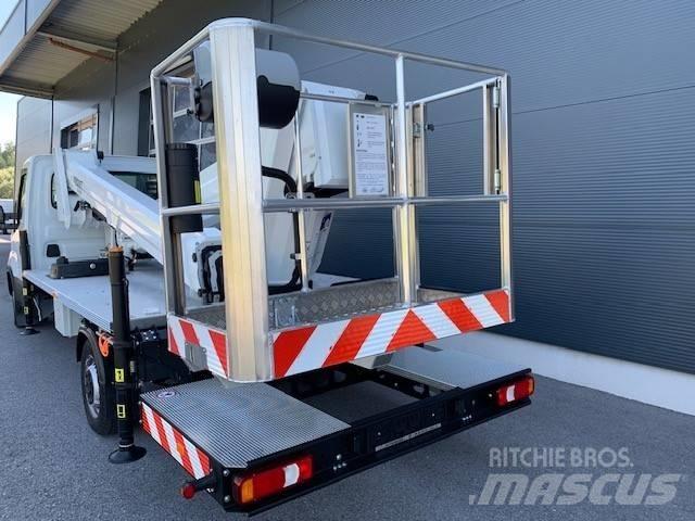 VERSALIFT VTX-240.3 Teherautóra szerelt emelők és állványok