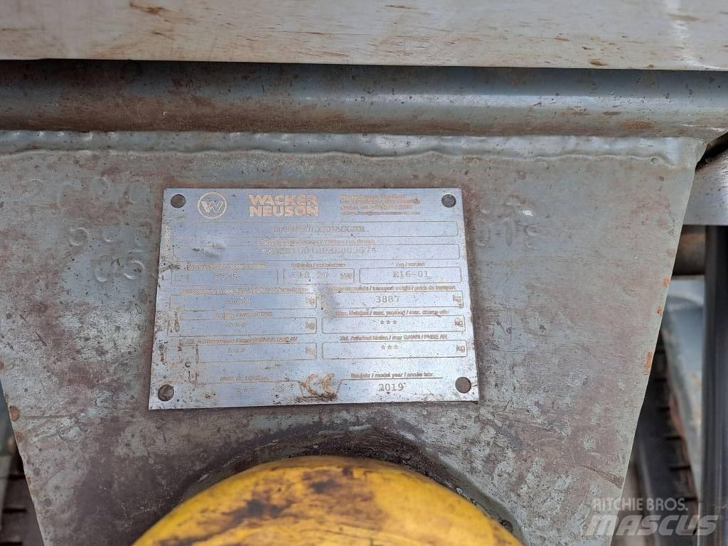 Wacker Neuson ET35 Lánctalpas kotrók