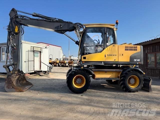 Volvo EW 140 C Gumikerekes kotrók