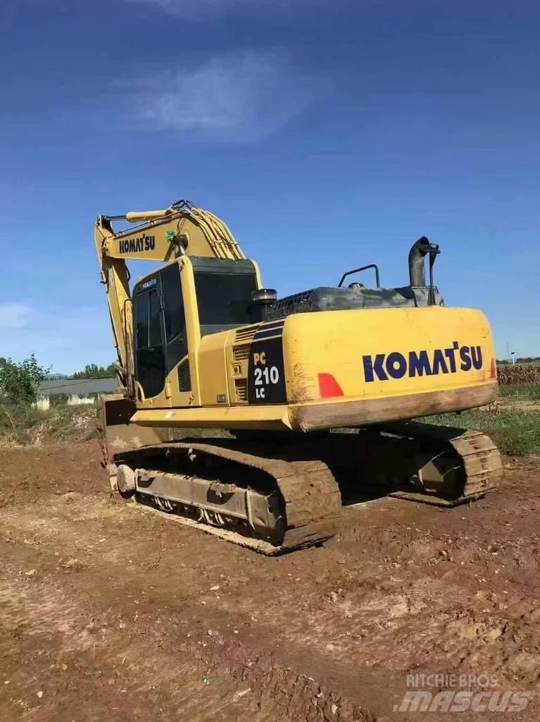 Komatsu PC 210 Lánctalpas kotrók
