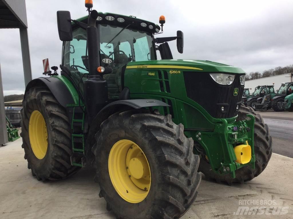John Deere 6250R Traktorok
