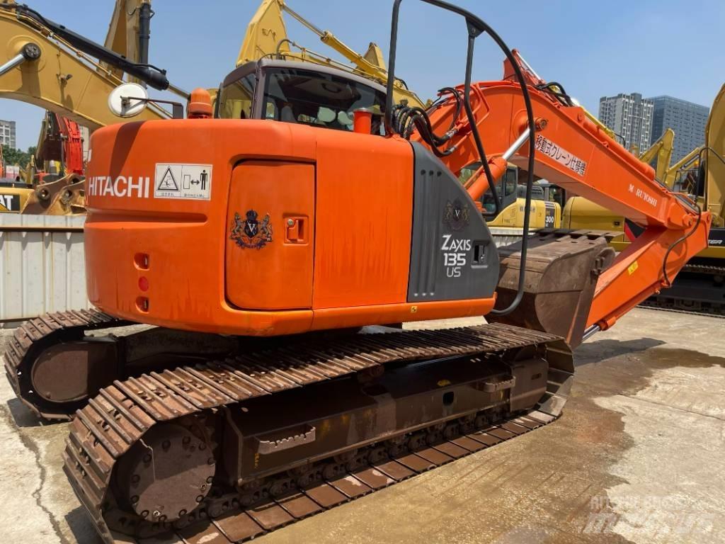 Hitachi ZX 135 Lánctalpas kotrók