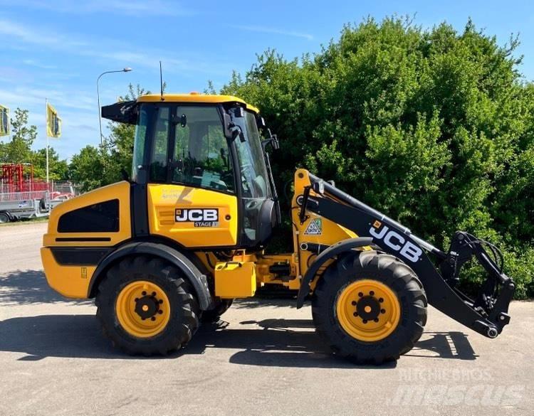 JCB 409 Gumikerekes homlokrakodók