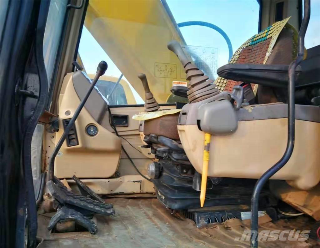 CAT 330BL Lánctalpas kotrók