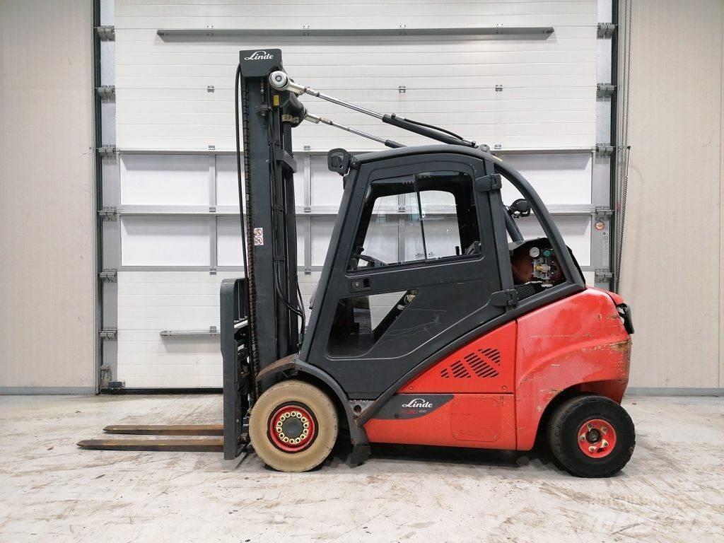 Linde H30TCNG-02 Gázüzemű targoncák