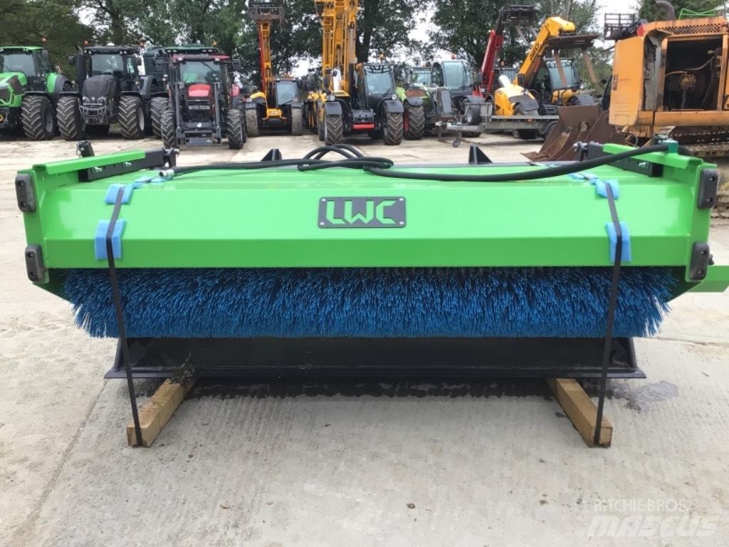 LWC SWEEPER Úttakarító gépek