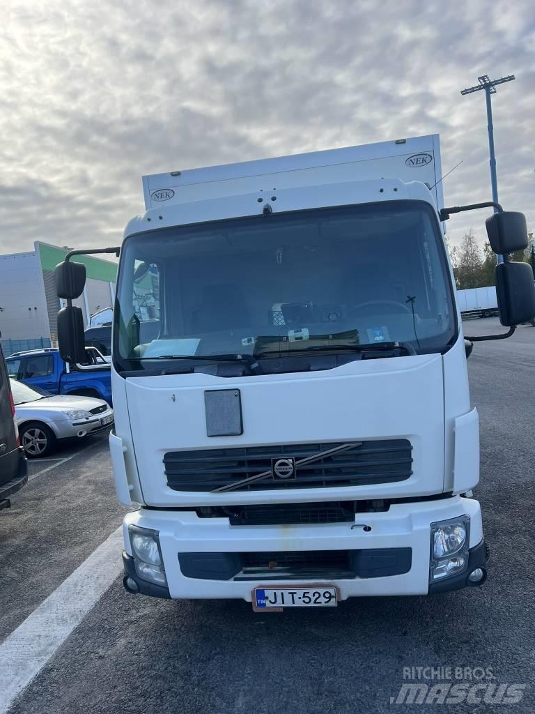 Volvo FL240 Dobozos teherautók
