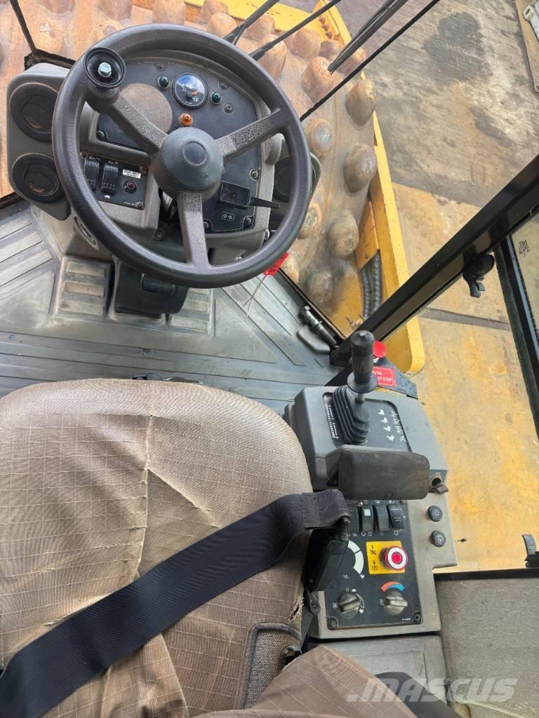 CAT CP 76 Egydobos hengerek