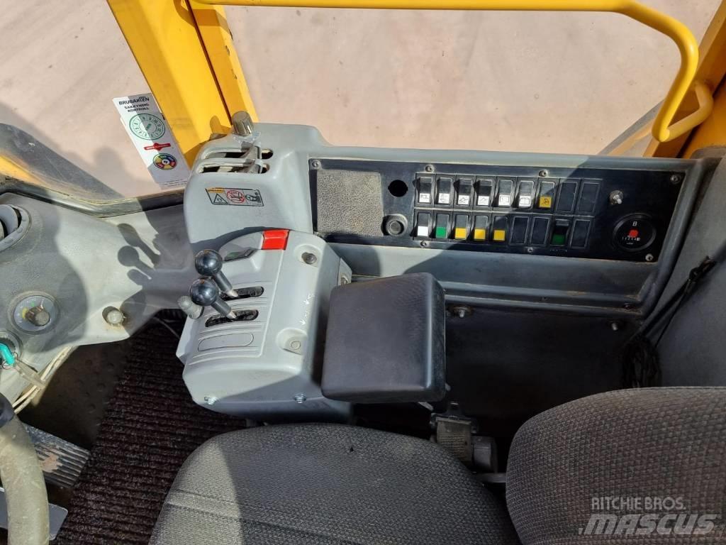 Volvo L 180 E Gumikerekes homlokrakodók
