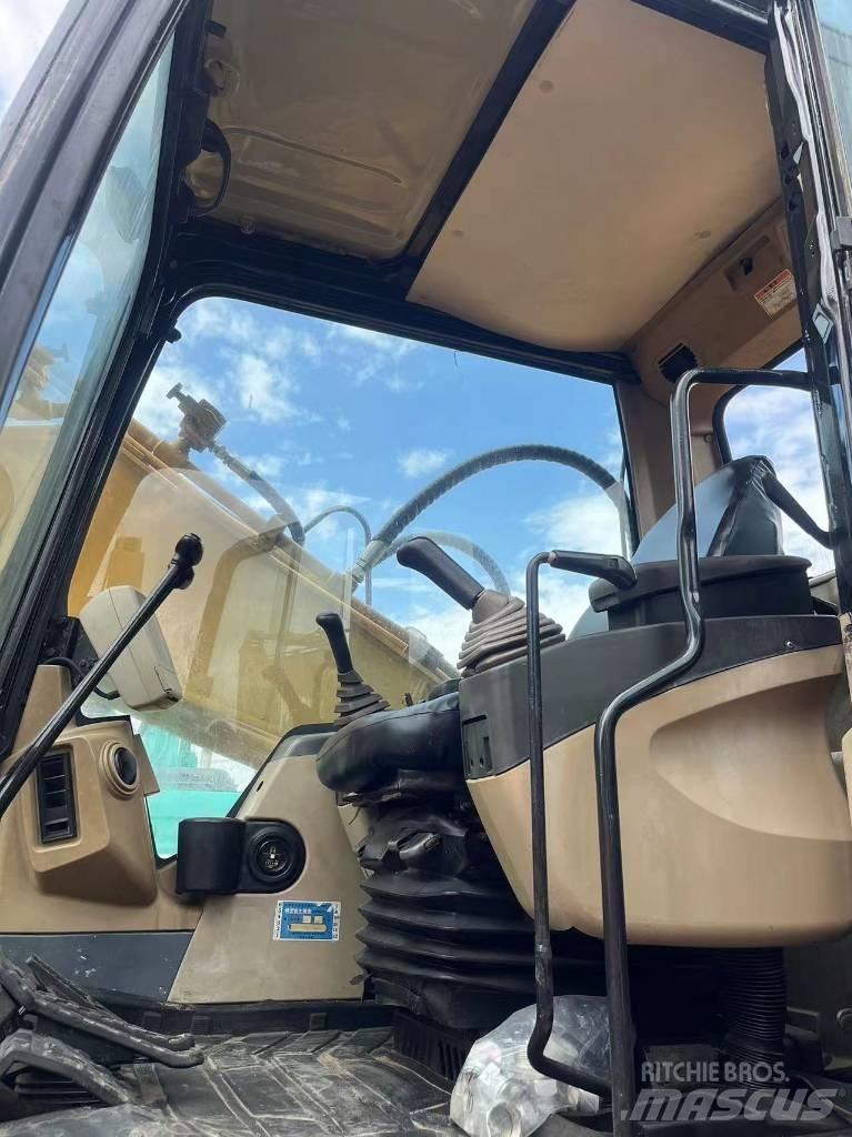 CAT 320 C L Lánctalpas kotrók