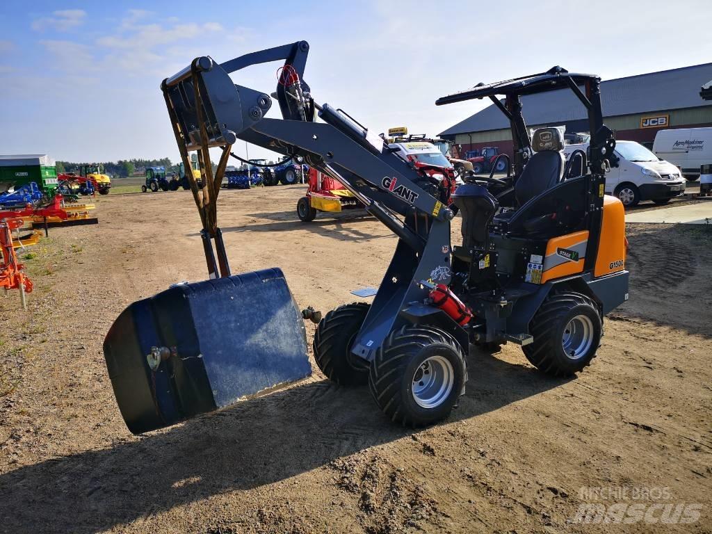 GiANT 1500 Univerzális rakodók