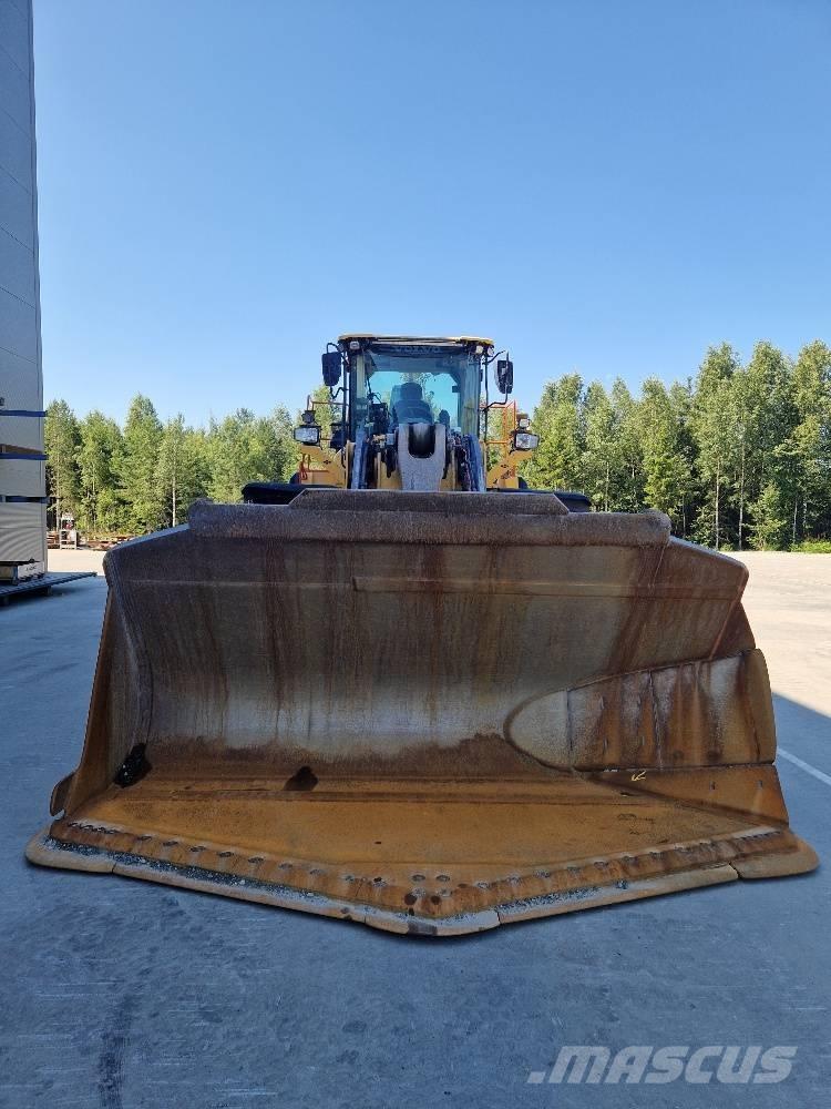 Volvo L 260 H Gumikerekes homlokrakodók