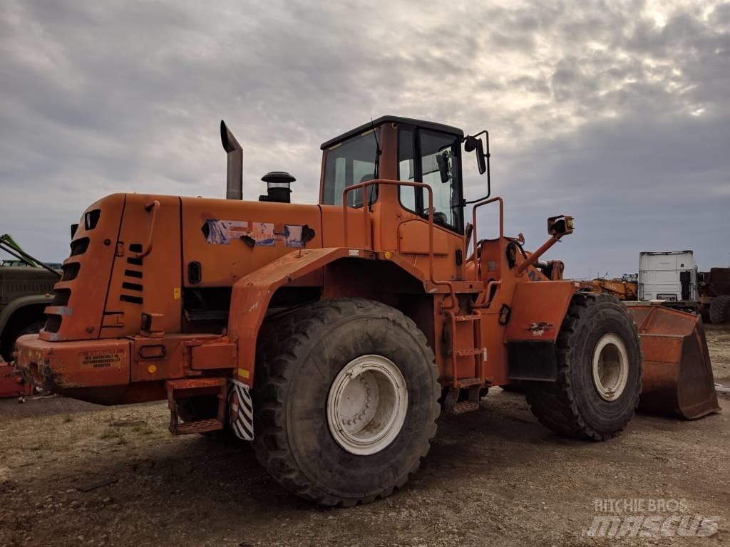 Fiat-Hitachi W 270 Gumikerekes homlokrakodók