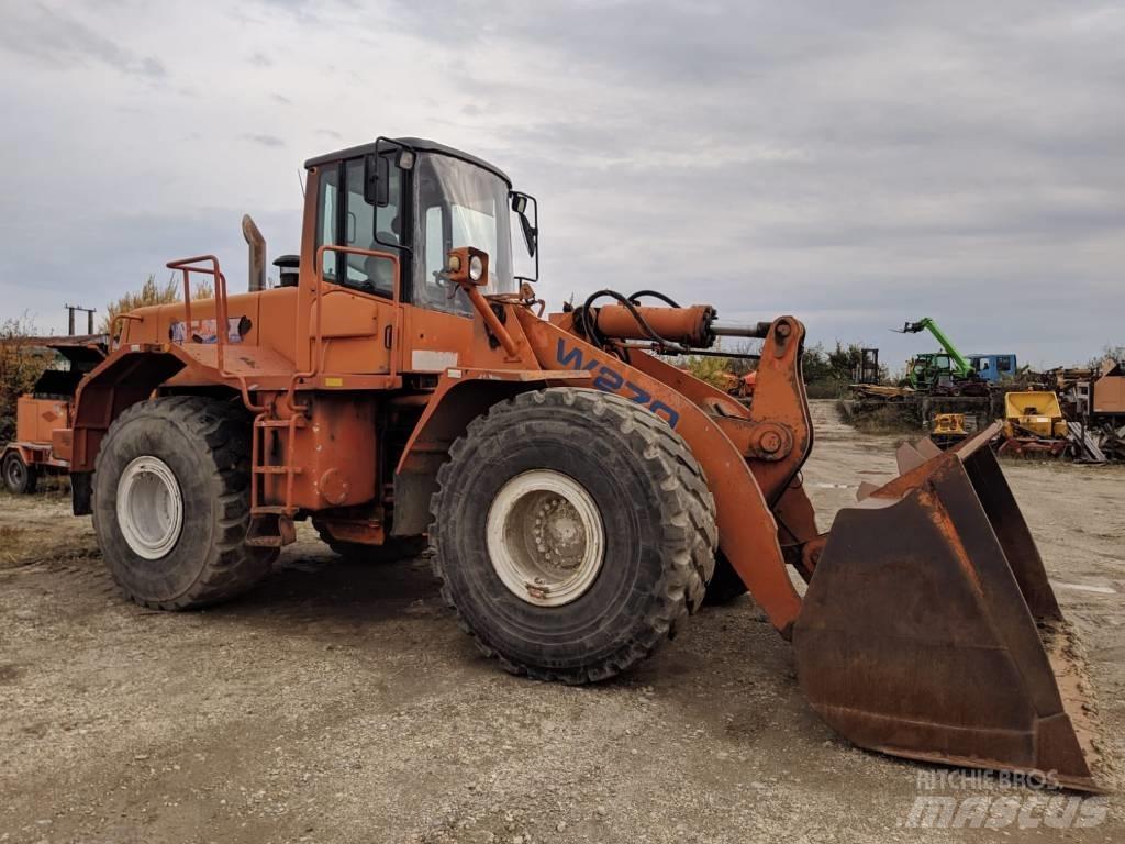Fiat-Hitachi W 270 Gumikerekes homlokrakodók