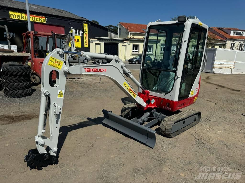 Takeuchi TB 216 Mini kotrók < 7t