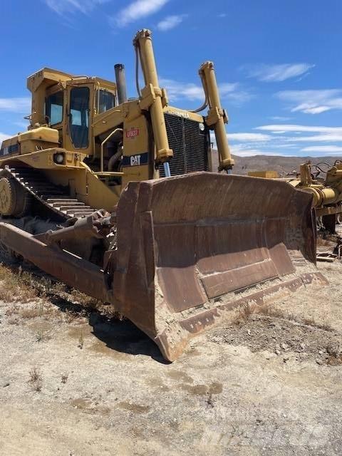 CAT D 9 L lánctalpas dózerek