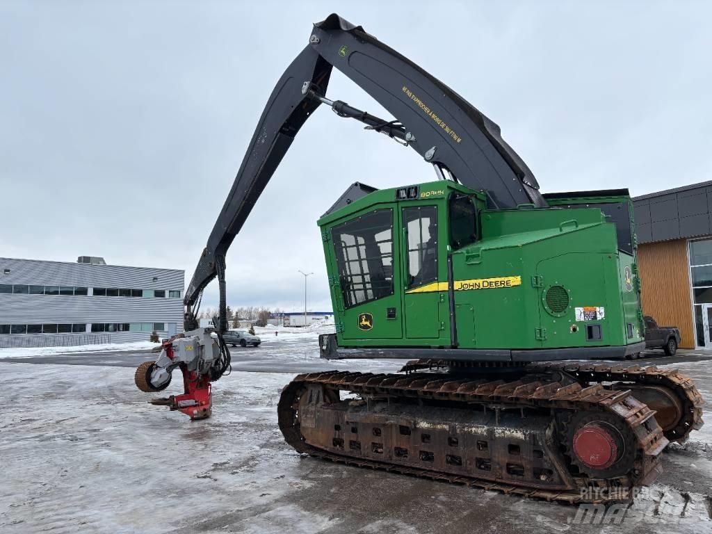 John Deere 803MH Betakarítók