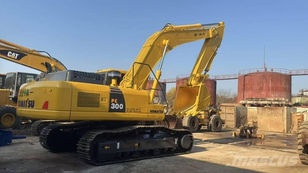 Komatsu PC 300 Lánctalpas kotrók
