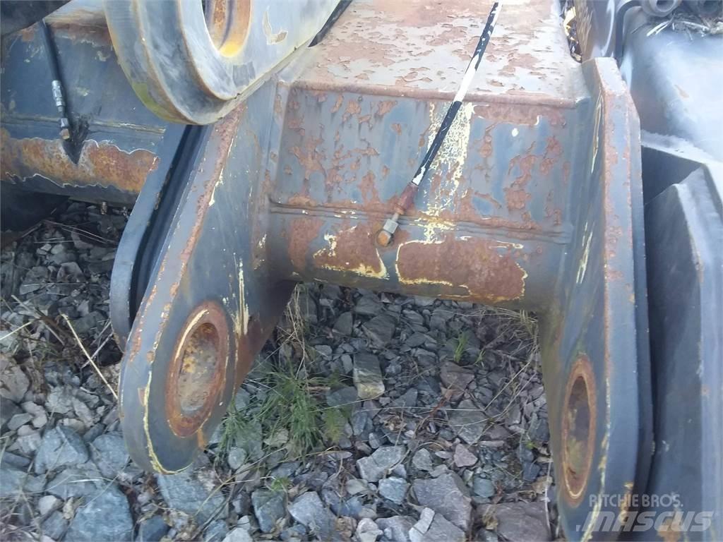 Loglift 210 Betakarító daruk