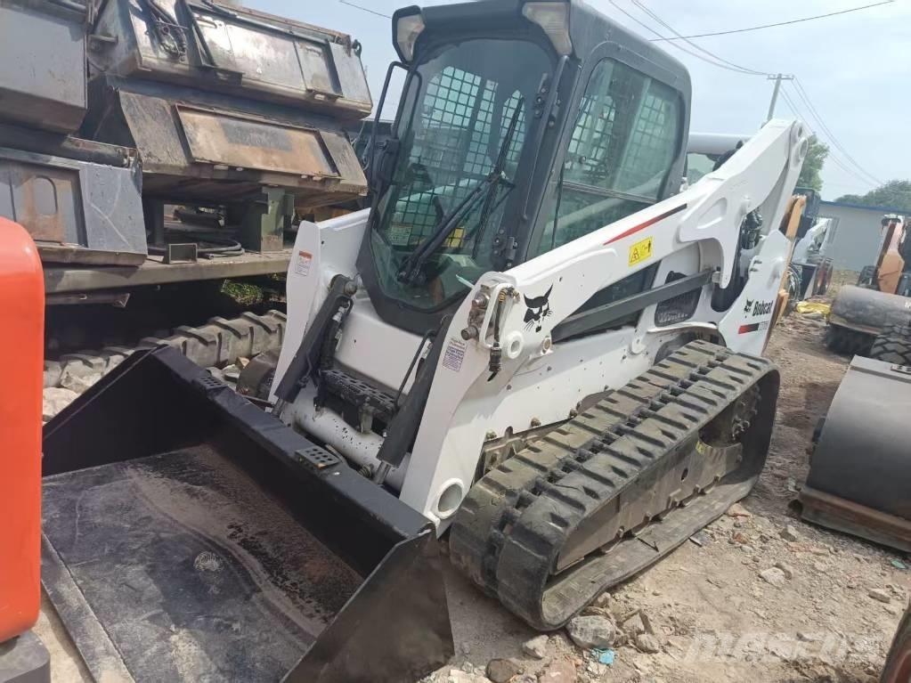 Bobcat T770 Lánctalpas homlokrakodók