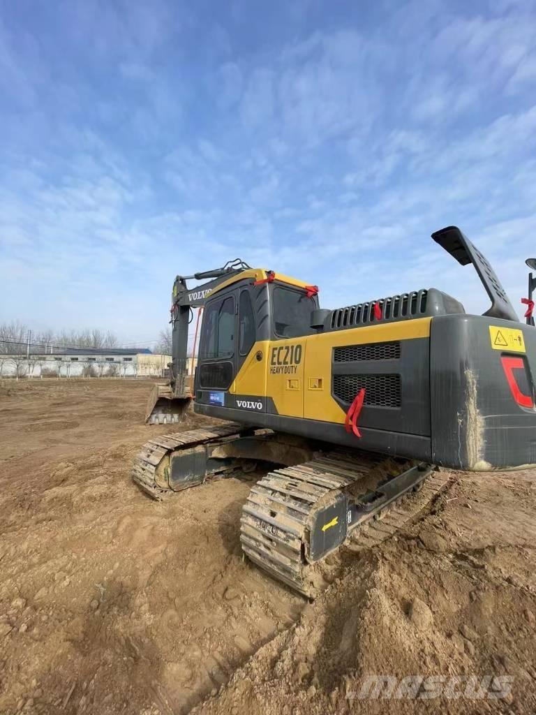 Volvo EC210D Lánctalpas kotrók