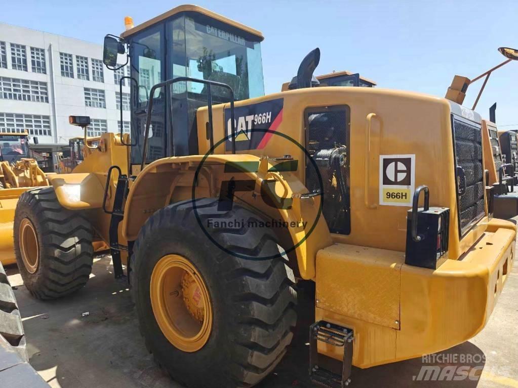 CAT 966 H Gumikerekes homlokrakodók