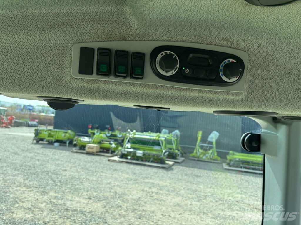 CLAAS Atos 340 Traktorok