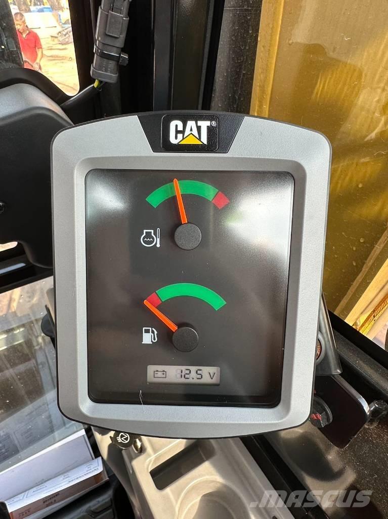CAT 2024 CAT 305.5 Mini kotrók < 7t