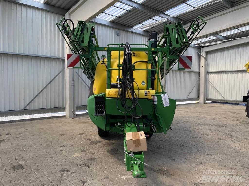 John Deere R740i Vontatott trágyaszórók