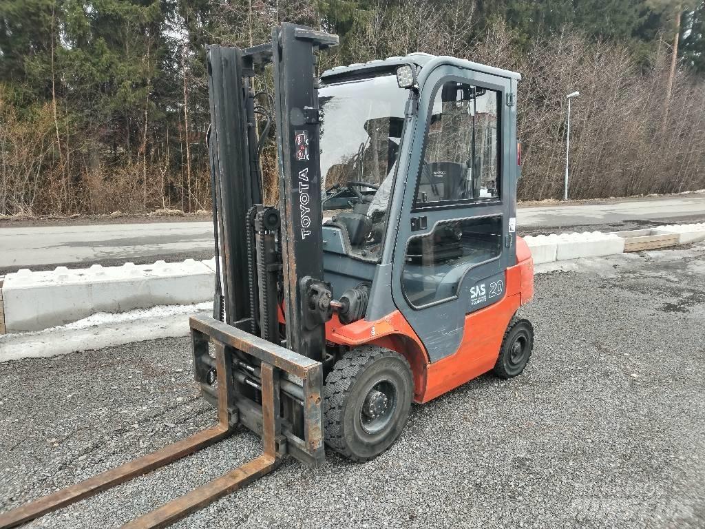 Toyota 7FGF20 Gázüzemű targoncák