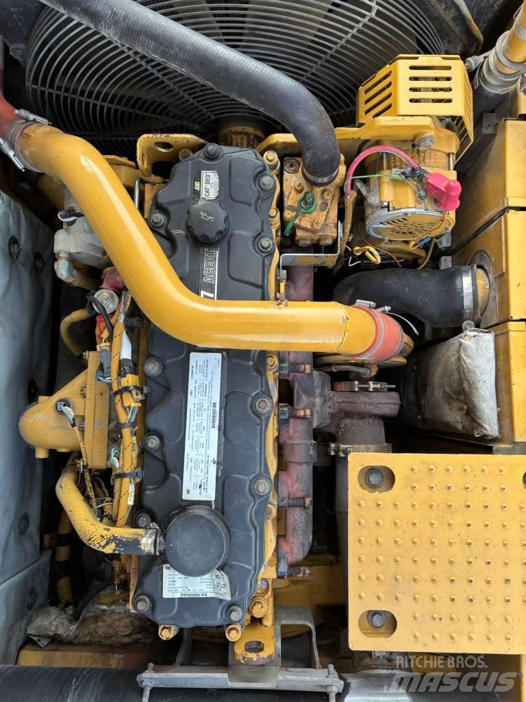 CAT 325 D L Lánctalpas kotrók