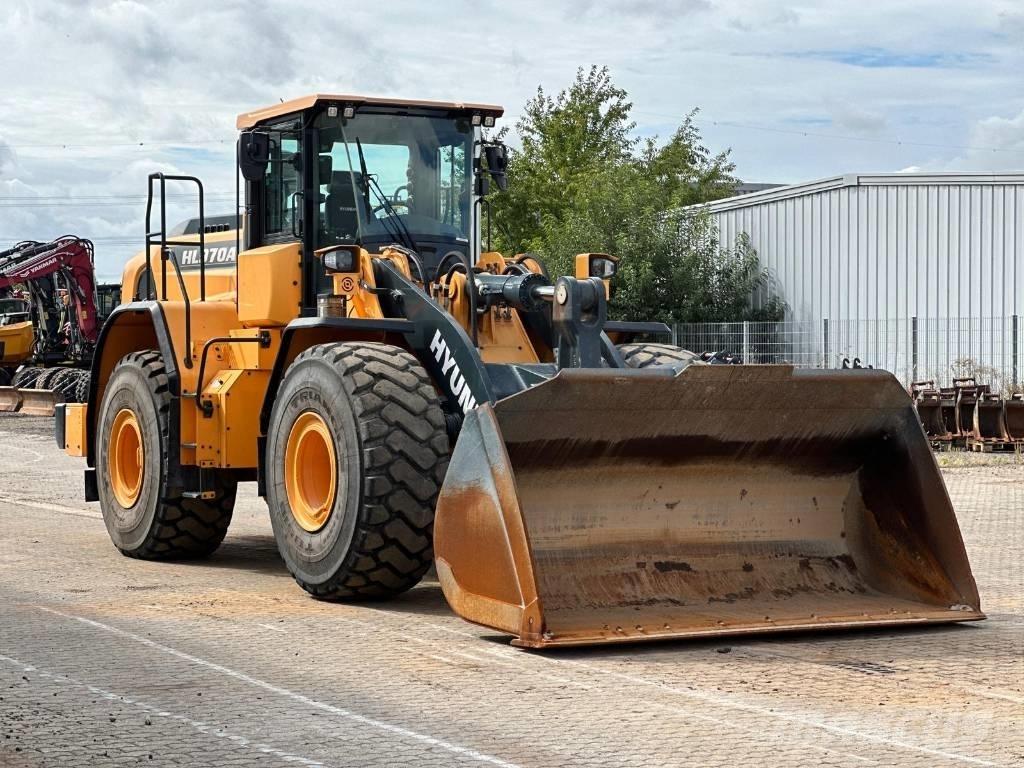 Hyundai HL 970 A 4x4 Gumikerekes homlokrakodók