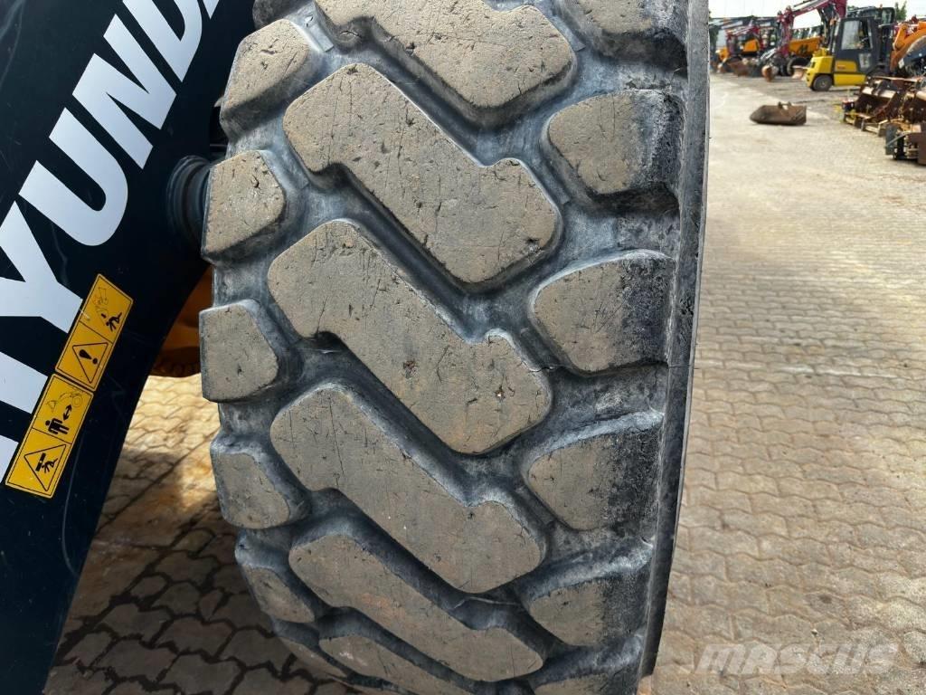 Hyundai HL 970 A 4x4 Gumikerekes homlokrakodók