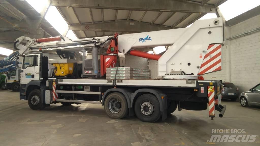 Oil & Steel EAGLE 4426 Teherautóra szerelt emelők és állványok