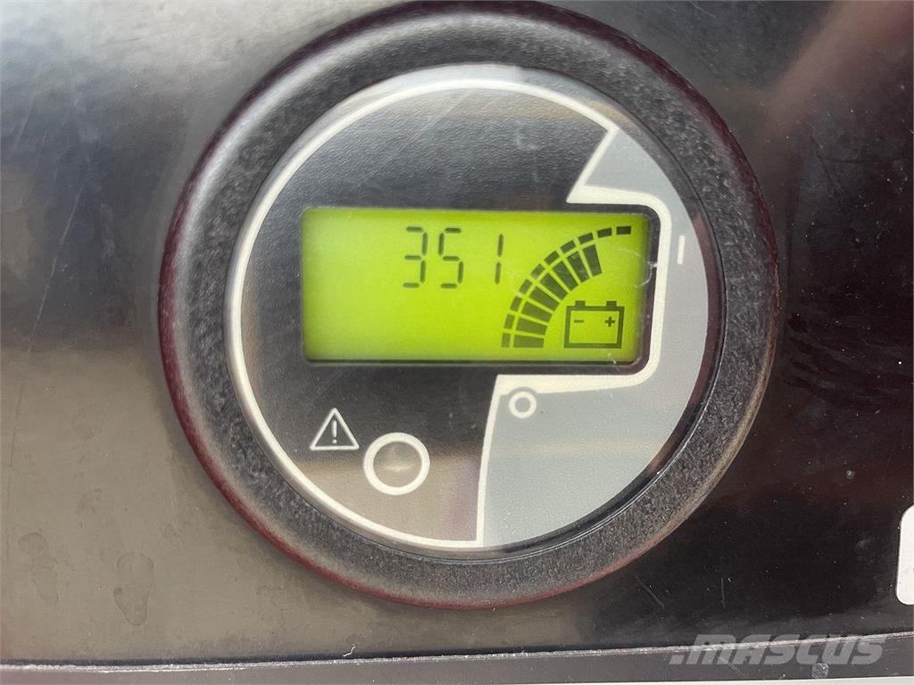 Manitou 100VJR Személyemelők