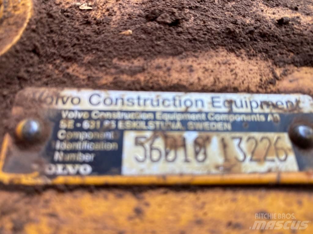Volvo L90/70 Gumikerekes homlokrakodók
