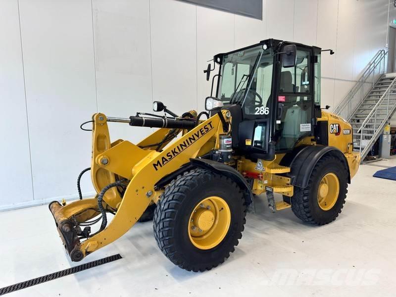 CAT 908 Cat 908 M Gumikerekes homlokrakodók