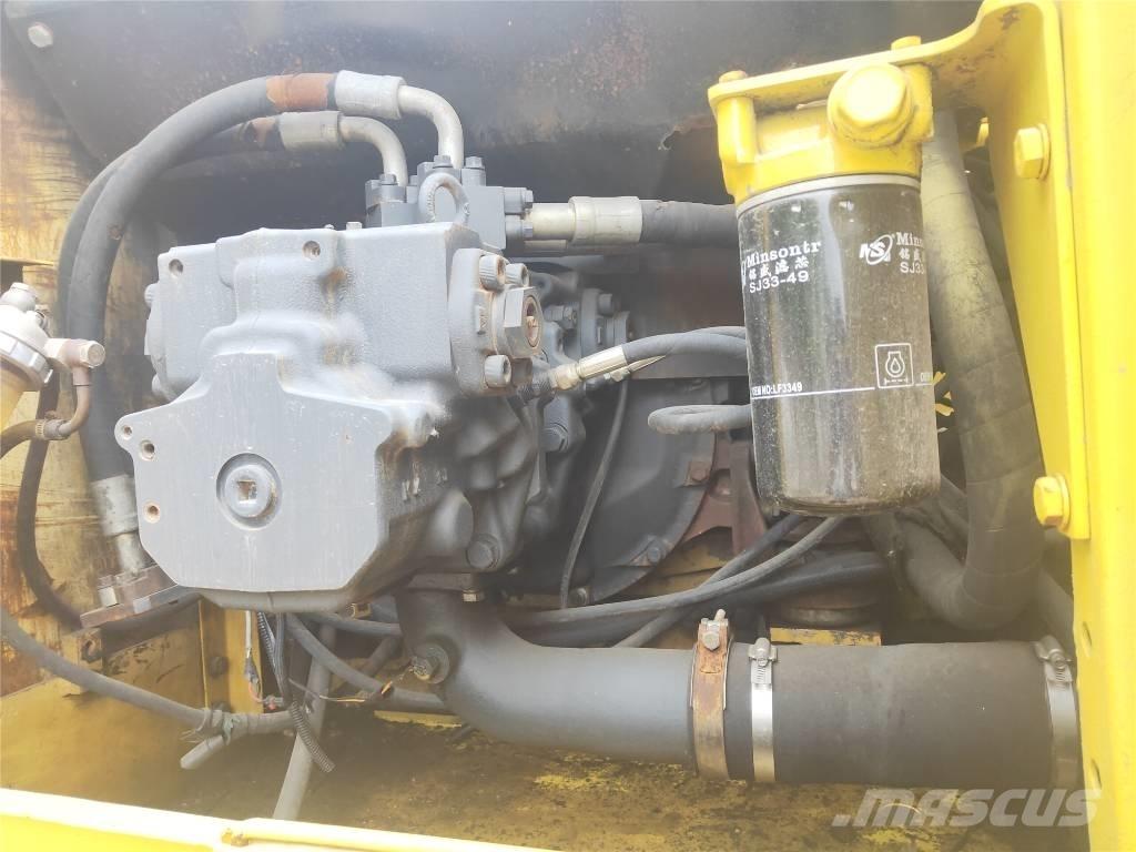 Komatsu PC220-7 Lánctalpas kotrók