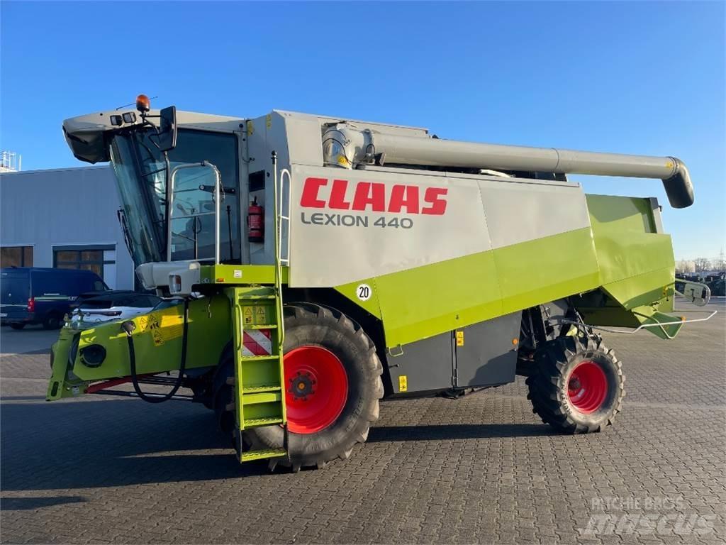CLAAS Lexion 440 Kombájnok
