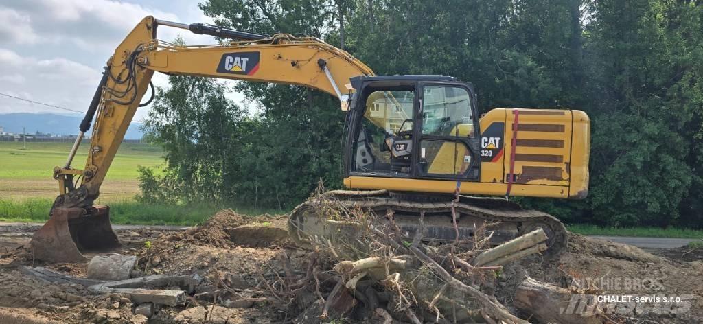 CAT 320 Lánctalpas kotrók