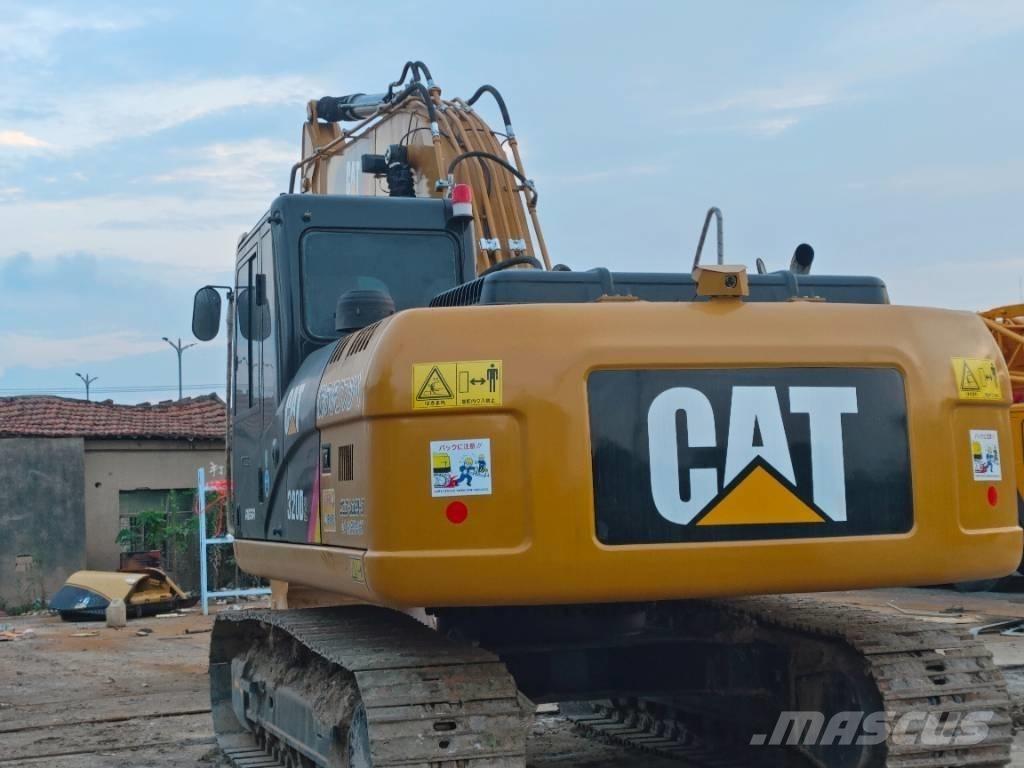 CAT 320D2 Lánctalpas kotrók