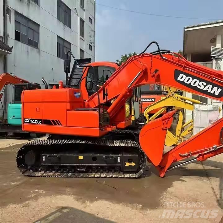 Doosan DX140LC Lánctalpas kotrók
