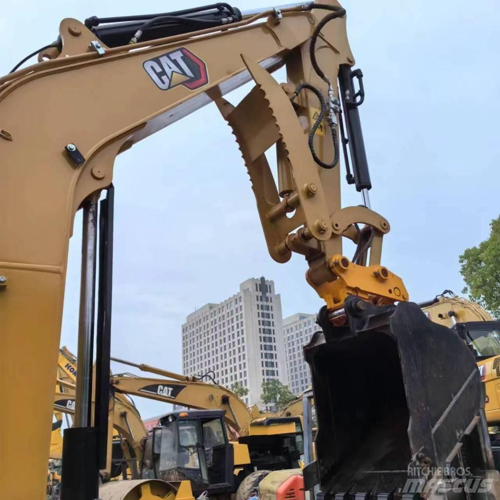CAT 306 Mini kotrók < 7t