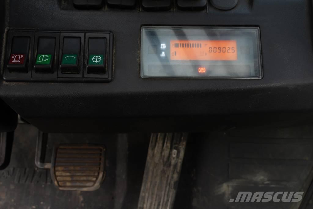 Manitou MI 25 D Dízel targoncák